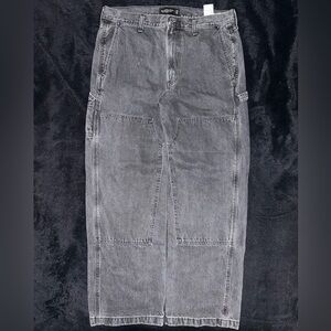 -Abercrombie & Fitch Double Knee Rigid Baggy Gray Stone Washed
-Size 34-32